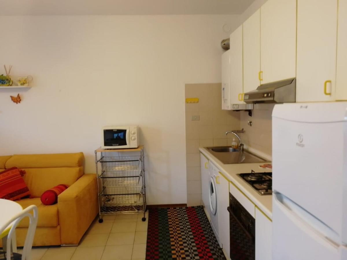 La Casa Dei Bebi Lägenhet Carrara Exteriör bild